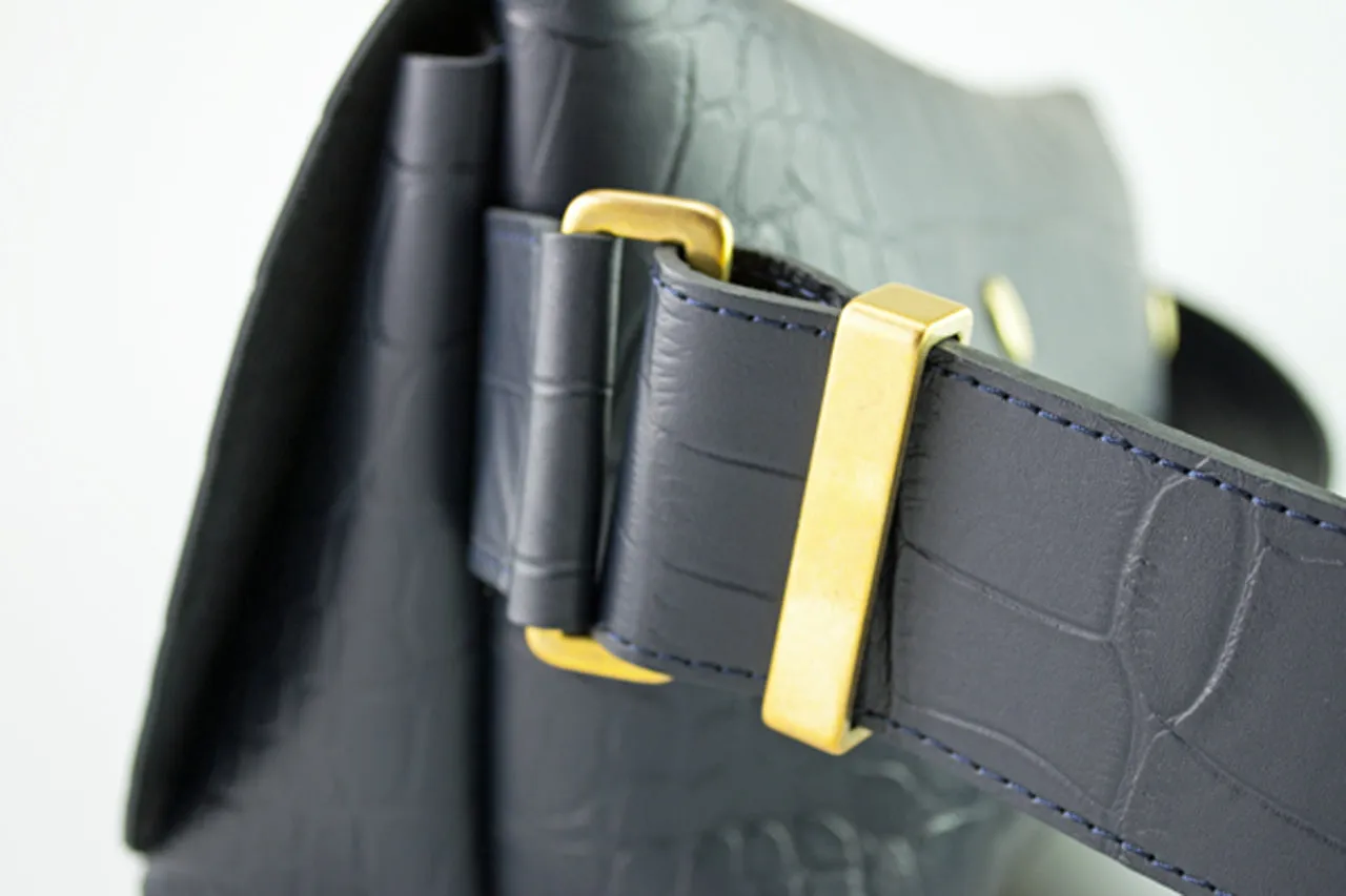 メッセンジャーバッグ (S)/CROCO PATTERN NAVY-FAS